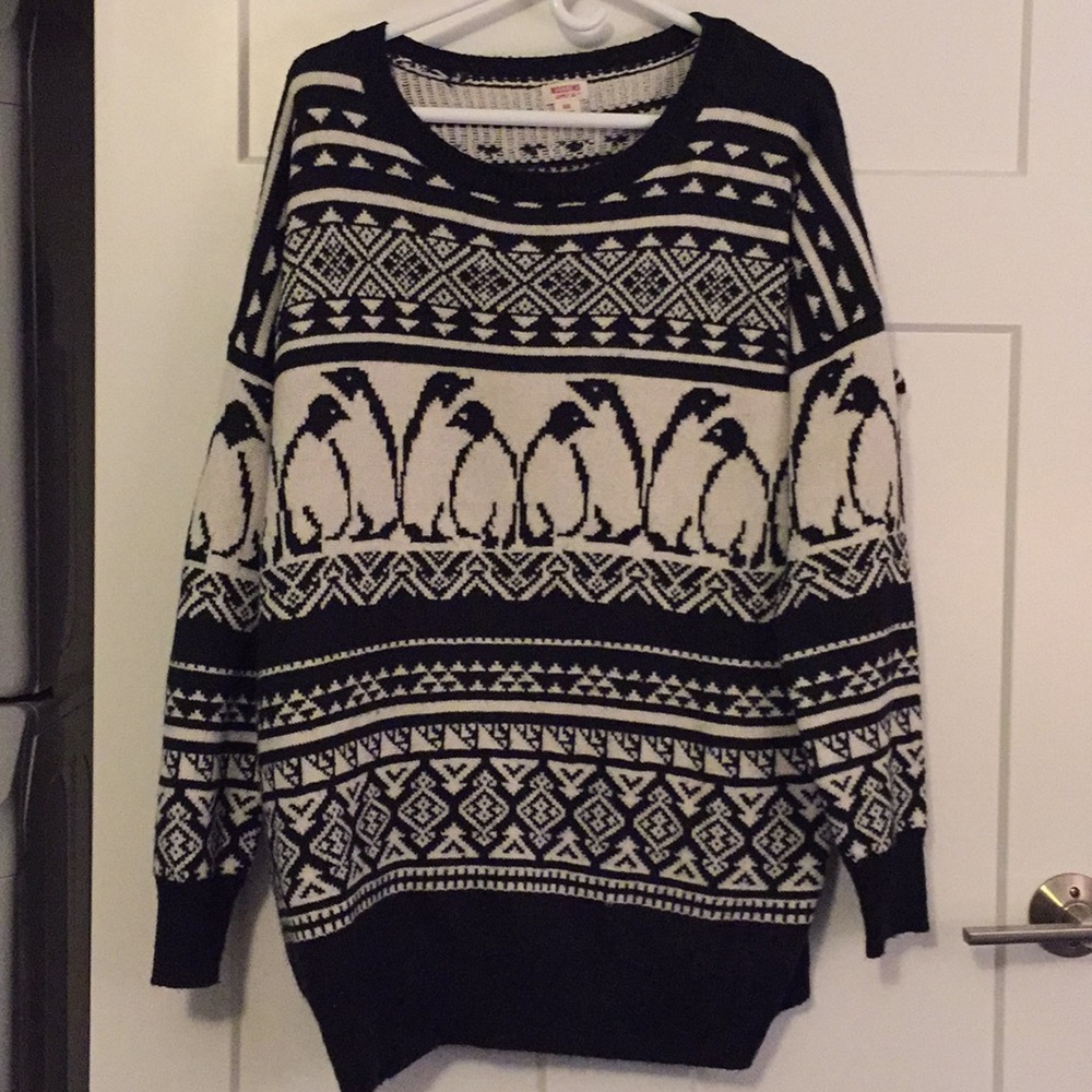 Oversized penguin sweater size XXL